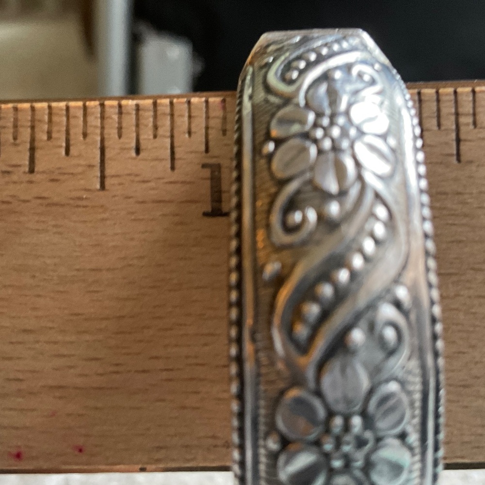VTG Sterling Silver 925  Etched Hinged Hollow Bangle Bracelet - Picture 9 of 11